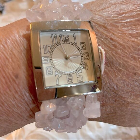 Rose Quartz Watch 4 Rows of Stones Stretch Bracelet Watch Works - Picture 6 of 7